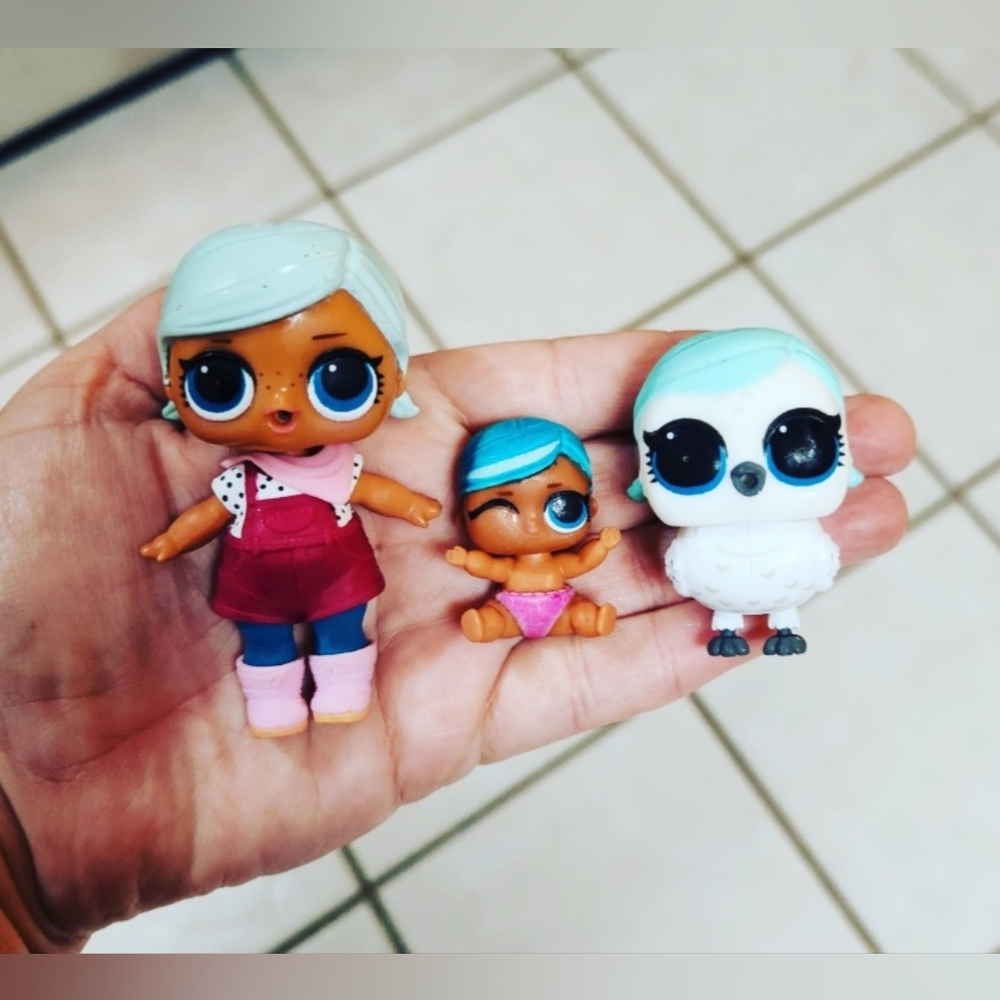 MGA LOL Surprise Dolls Series 2 Let's Be Friends Brrr B.B. Family